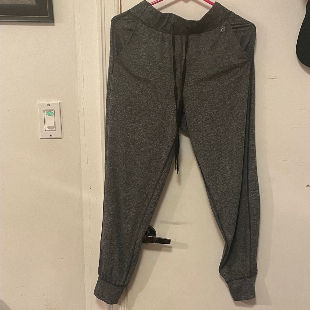 Gap jogger grey pants